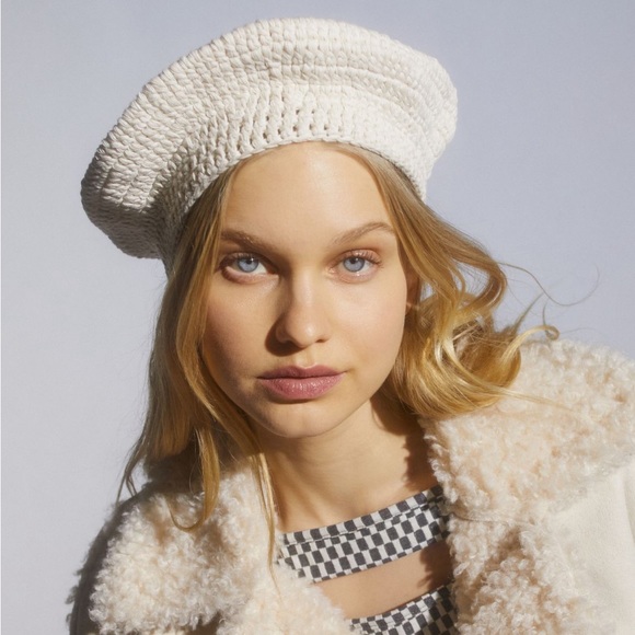 Urban Outfitters Accessories - UO Crochet Beret